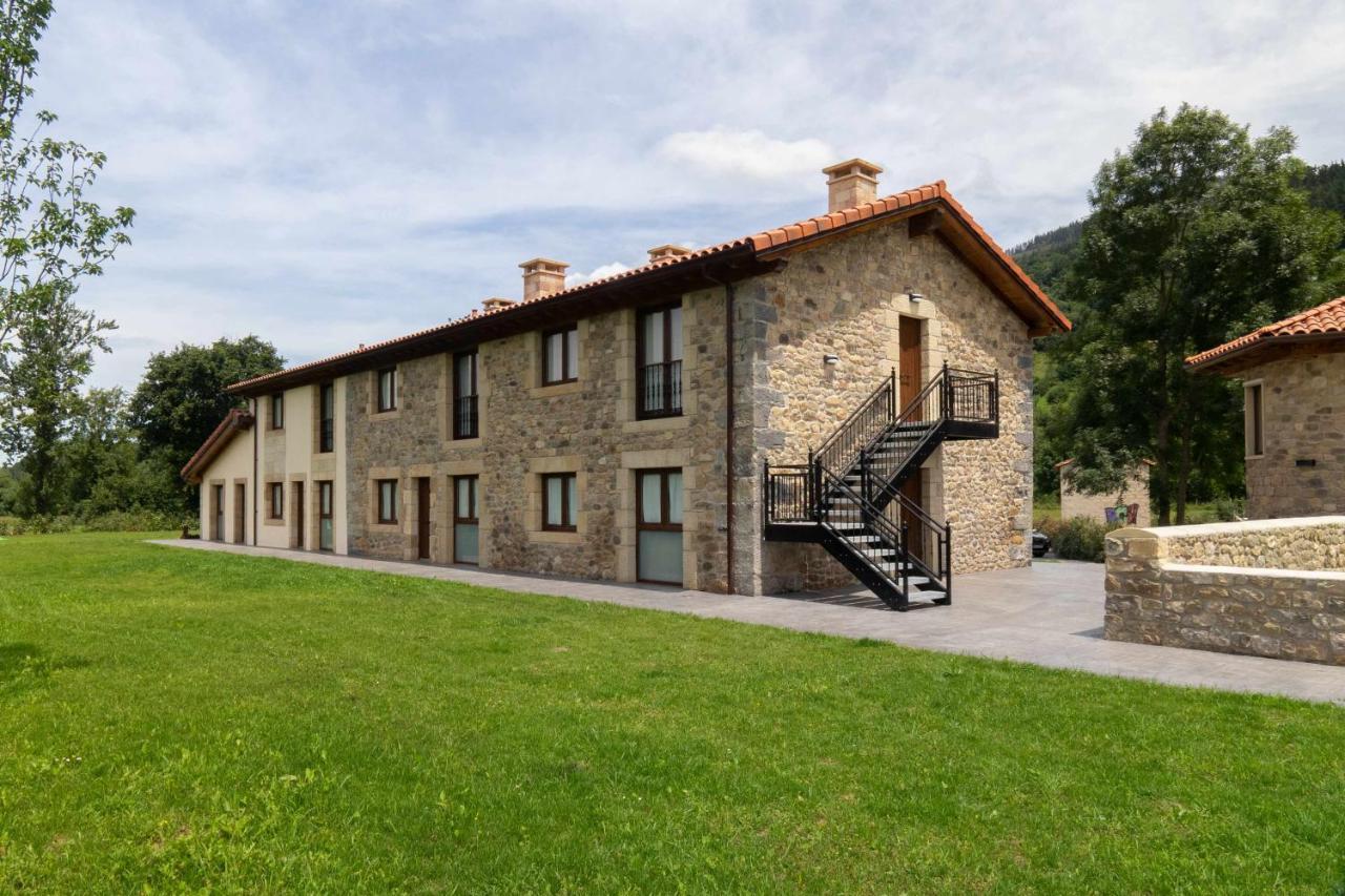 Complejo Rural El Cerradon Guest House Alceda Exterior photo