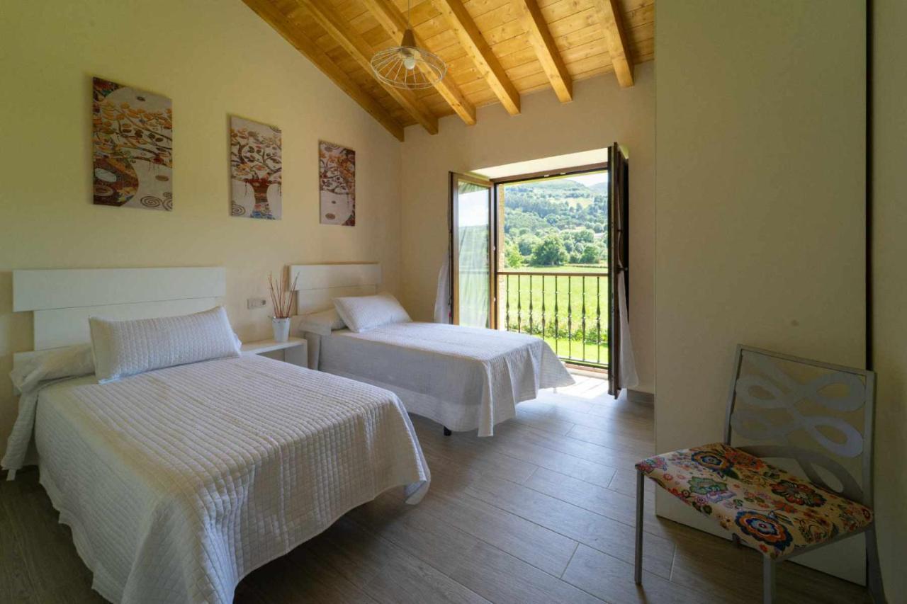 Complejo Rural El Cerradon Guest House Alceda Exterior photo